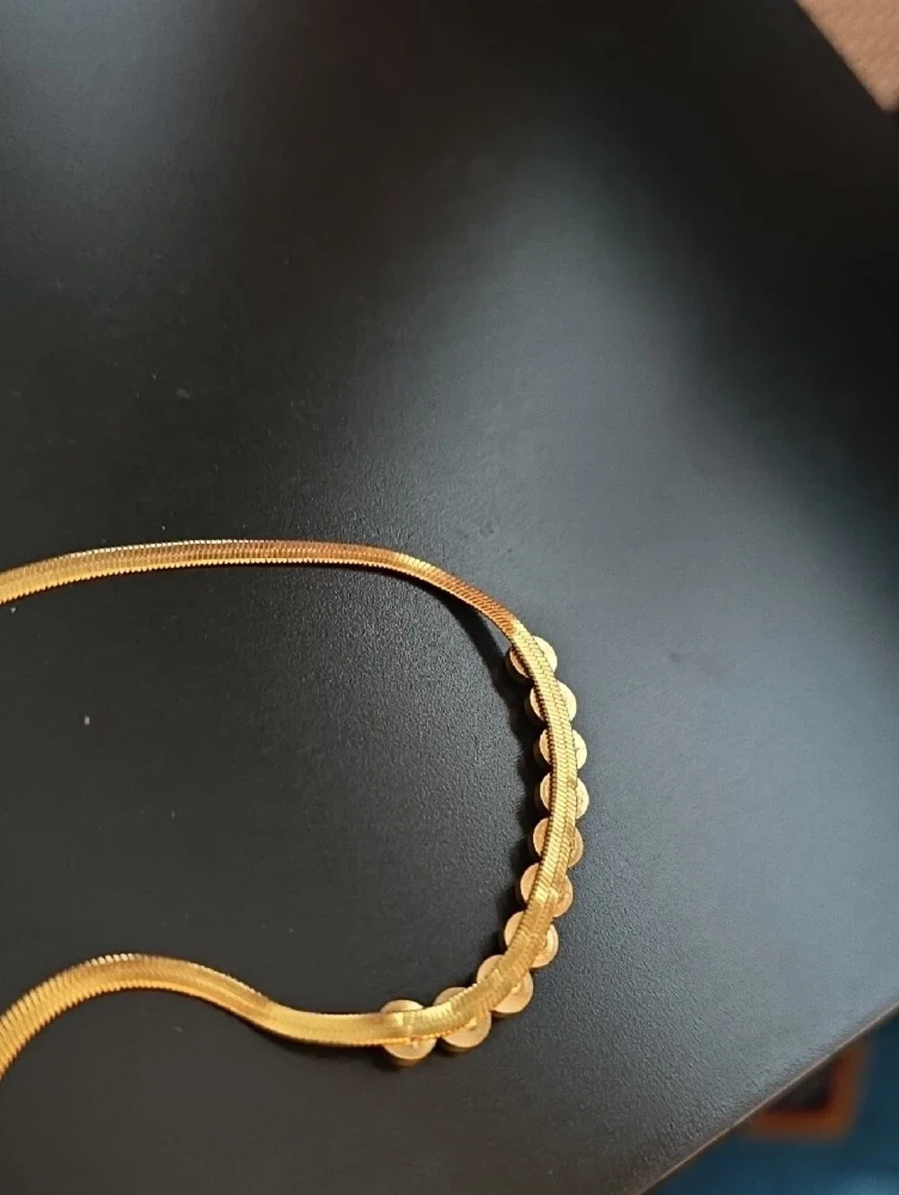 N/A elegant gold